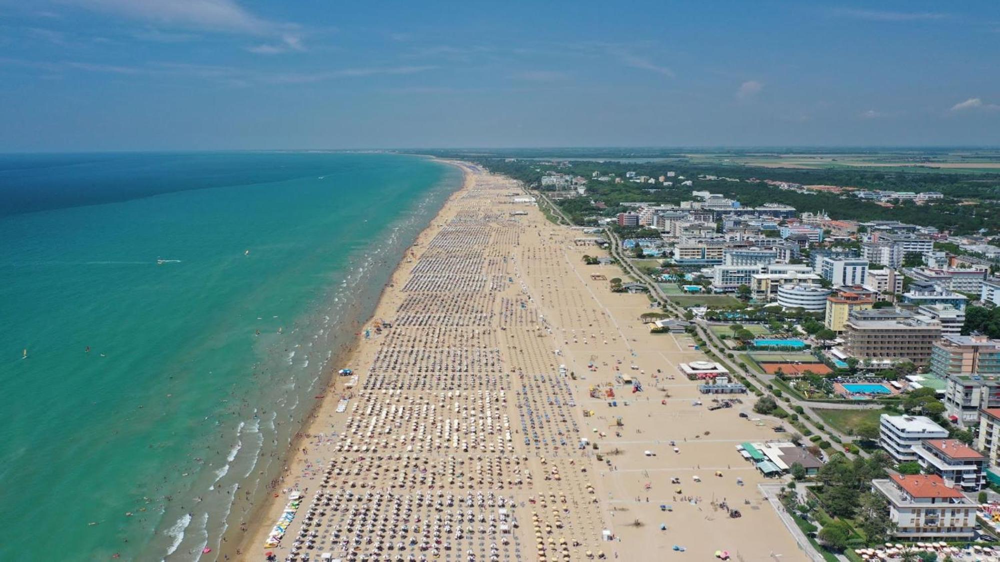 Two Bedrooms With Terrace And Garden - By Beahost Apartment Bibione